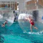 zorbing-pallo-tanhuvaara-sporttileiri-sport-spa-uinti-lapset-nuoret